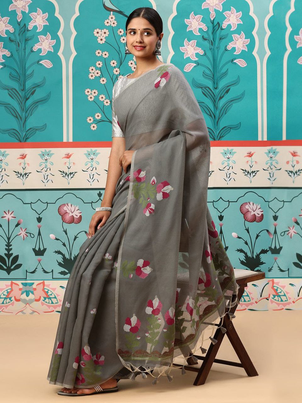 Gray Traditional Mul Cotton Saree