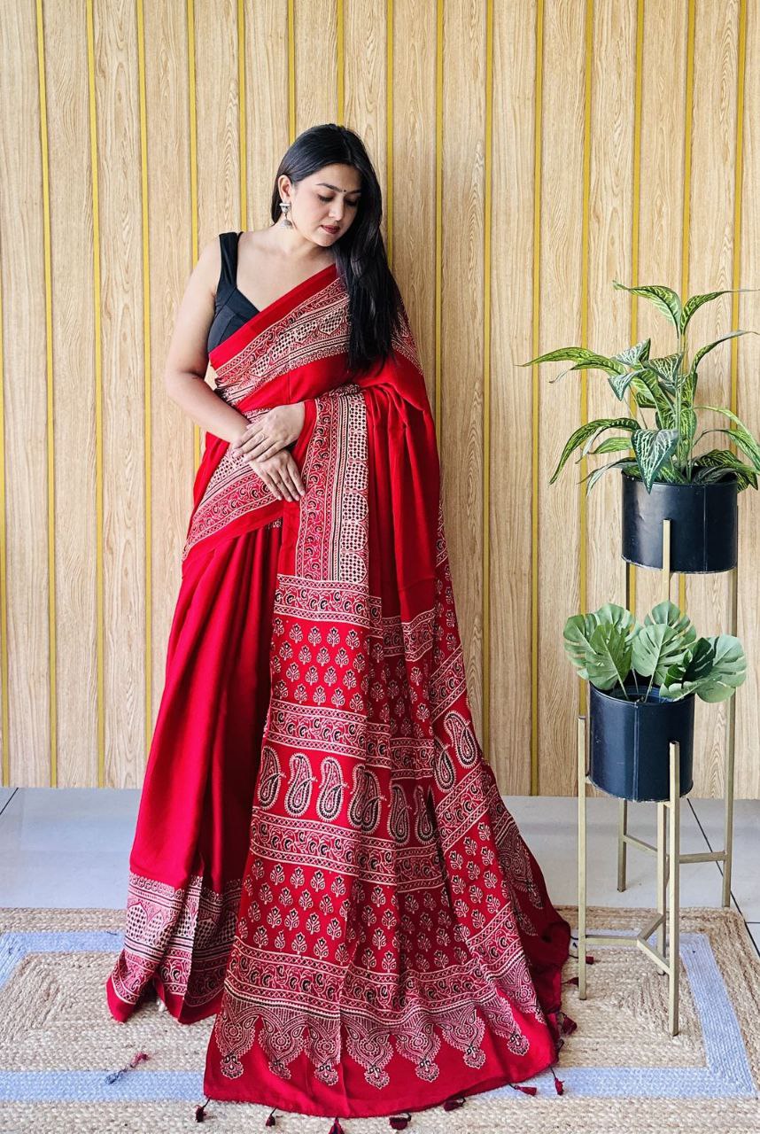 Office Wear Digital Printed Muslin Saree