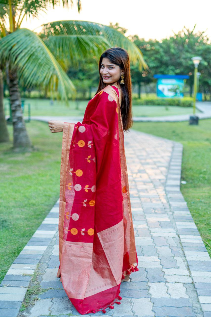 Red Traditional Linen Silk Saree