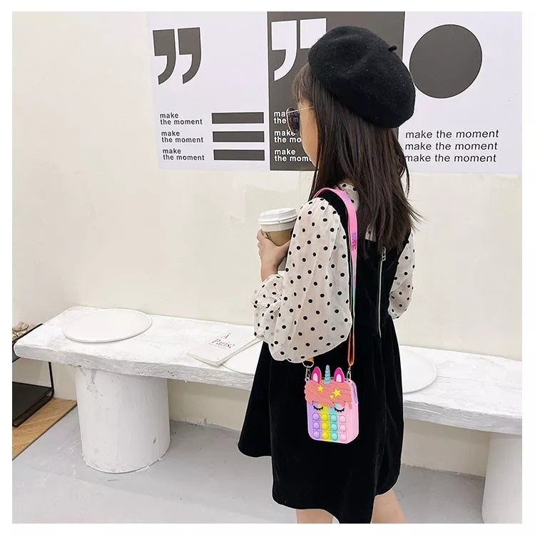 WH450.54 Unicorn Popit Purse
