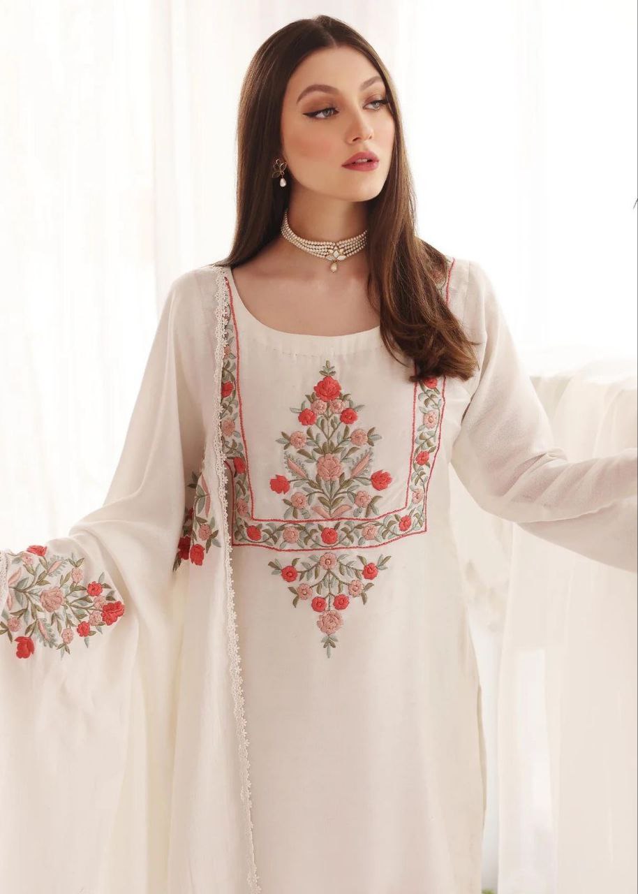 White Designer Georgette Kurta Pant With Dupatta