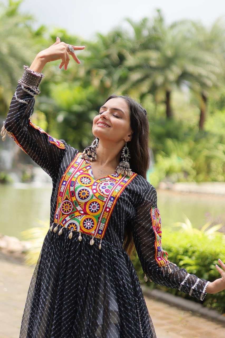 Designer Navaratri Wear Lehenga Choli