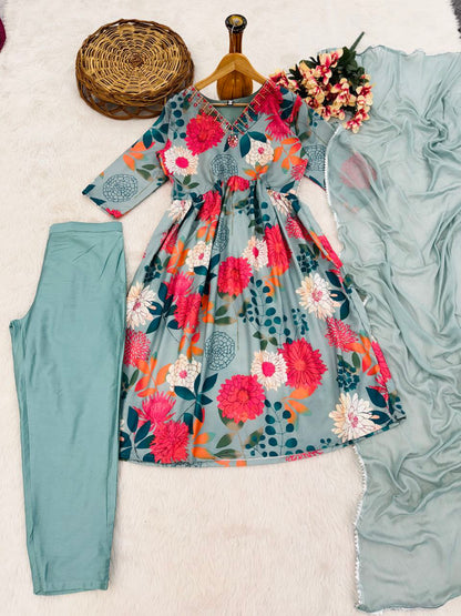 Designer Russia Silk Kurta Pant With Dupatta