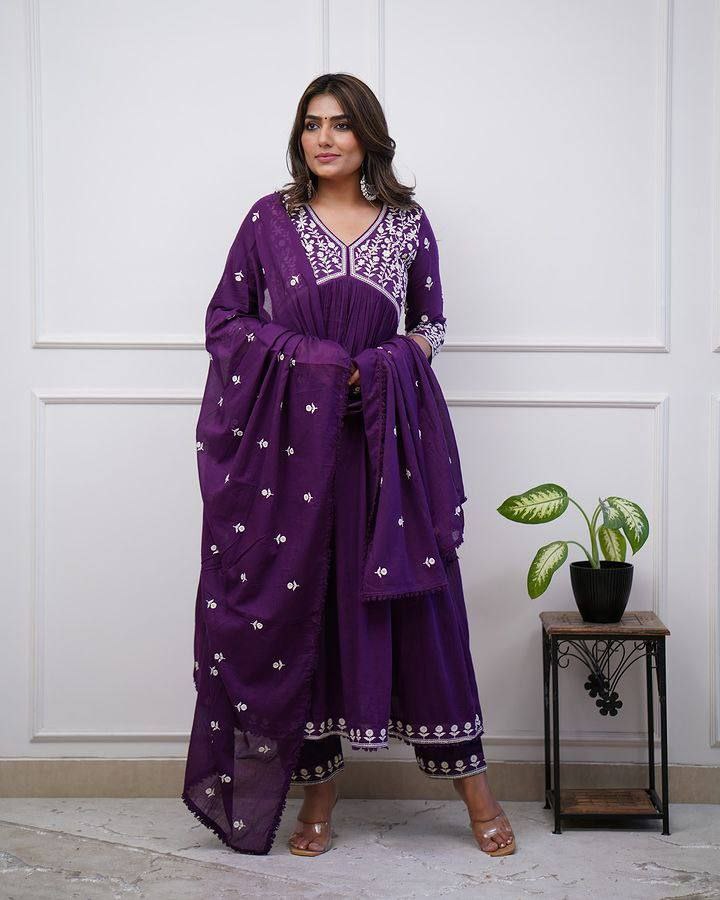 Designer Vichitra Silk Kurta Pant With Dupatta