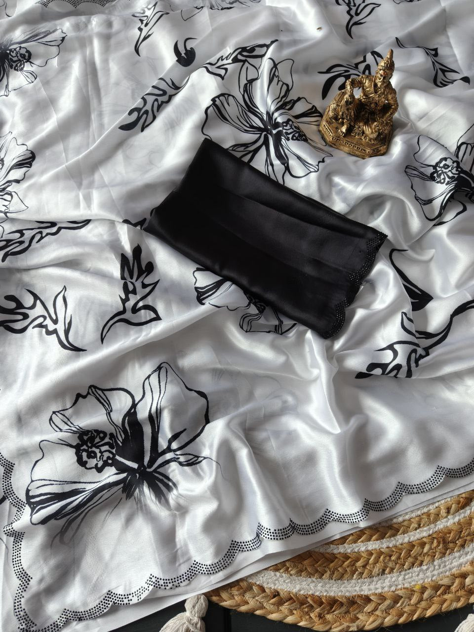 Digital Printed Carbon Crape Saree