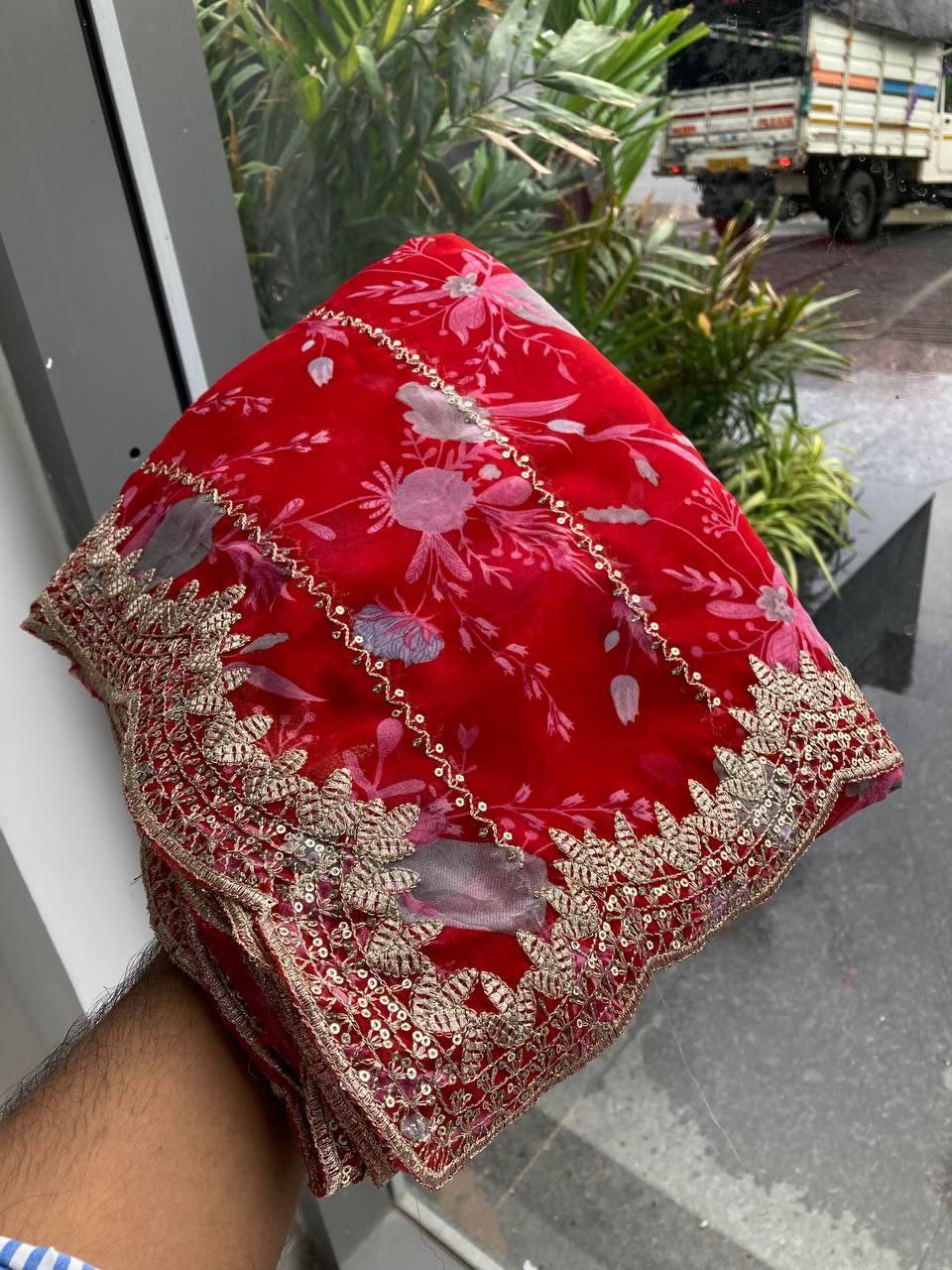 Party Wear Flower Print Digital Georgette Saree In Red