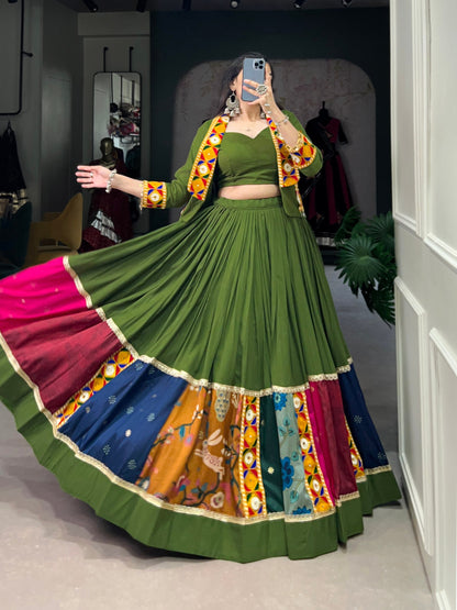 Mehendi Designer Navaratri Wear Lehenga Choli