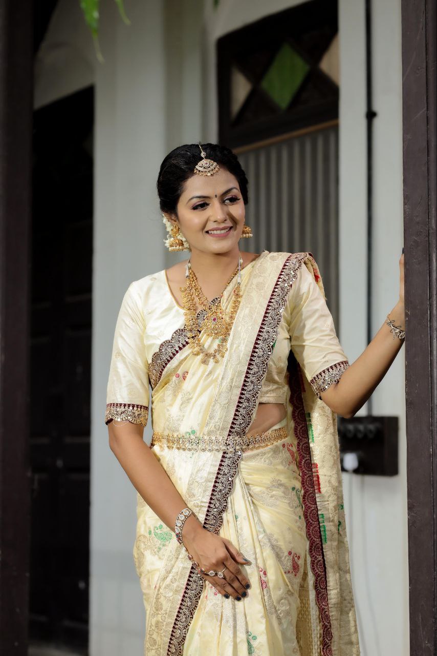 Off White Designer Dola Silk Saree