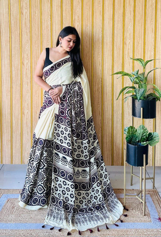 Office Wear Digital Printed Muslin Saree