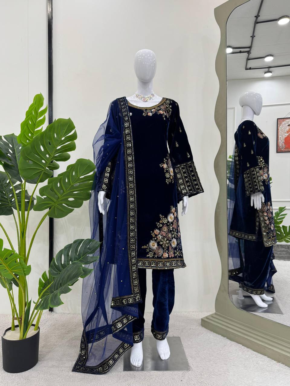 Shehnaaz Gill's Suit Set With Dupatta | Replica Design