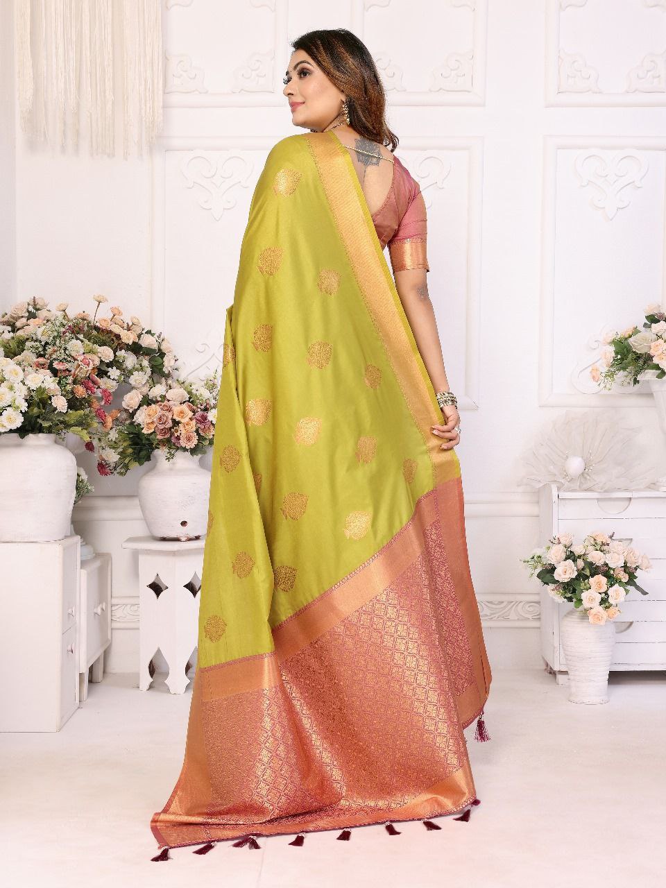 Soft Lichi Silk Saree For Wedding