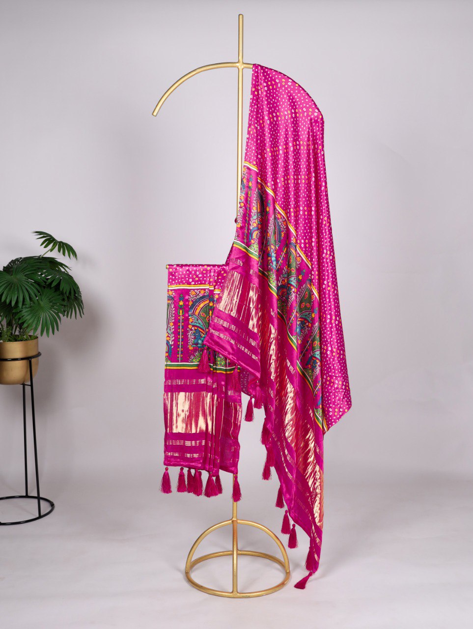 Traditional Gaji Silk Bandhej Silk Dupatta