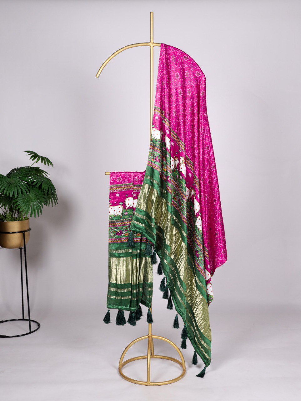 Traditional Gaji Silk Bandhej Silk Dupatta