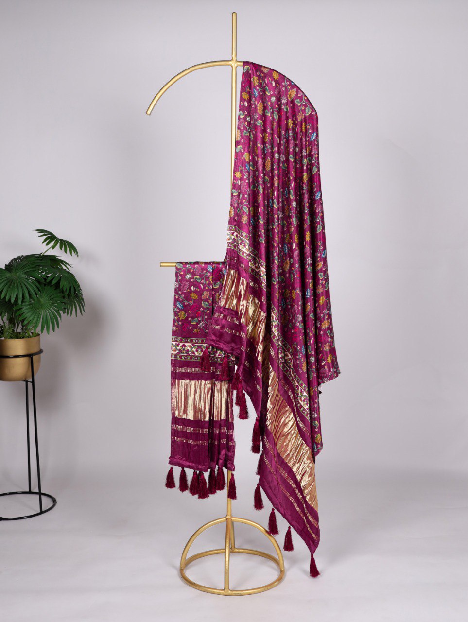 Traditional Gaji Silk Bandhej Silk Dupatta