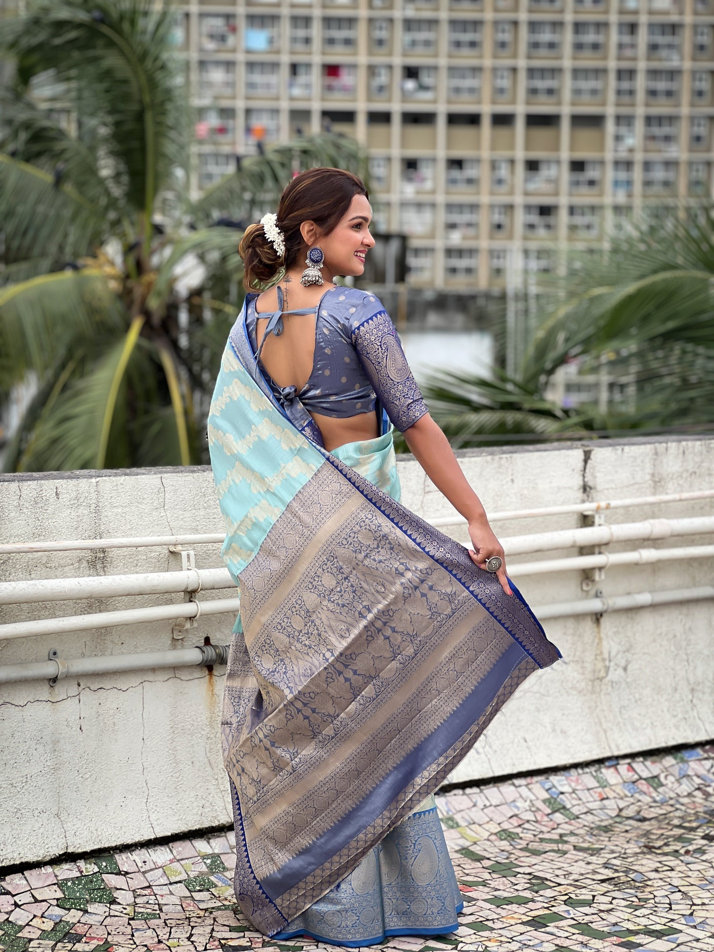 Sky Traditional Kanjivaram Tissue Pattu Saree