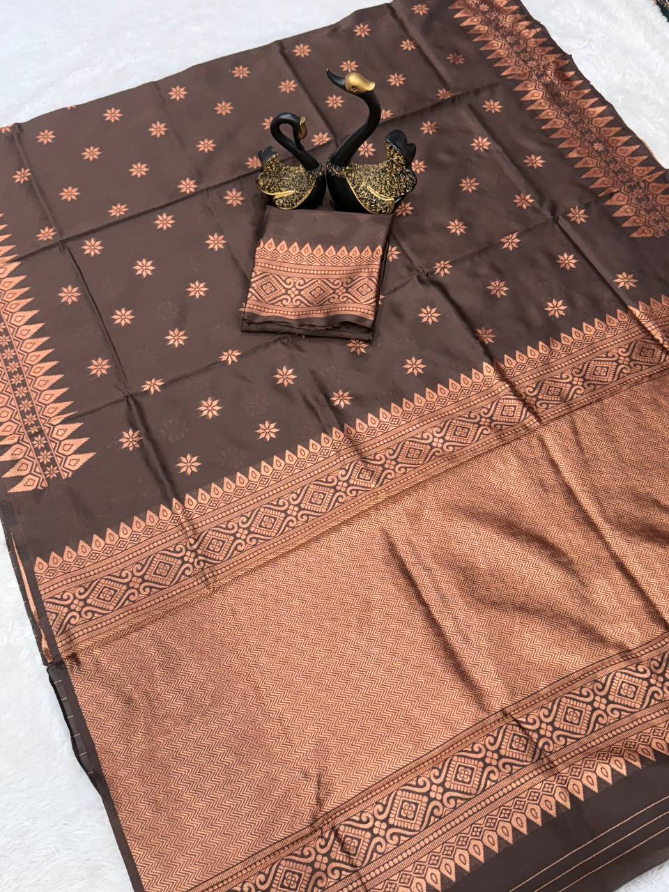 Traditional Wedding Wear Banarasi Saree