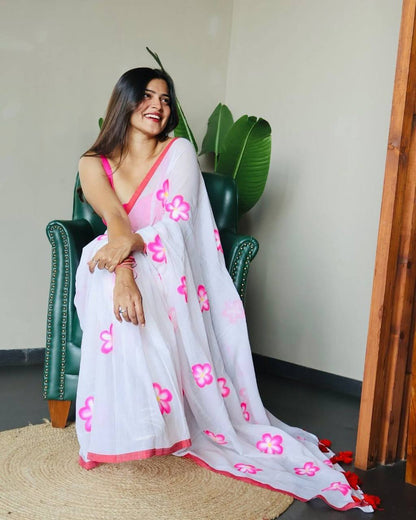 White Flower Printed Mul Cotton Slab Saree