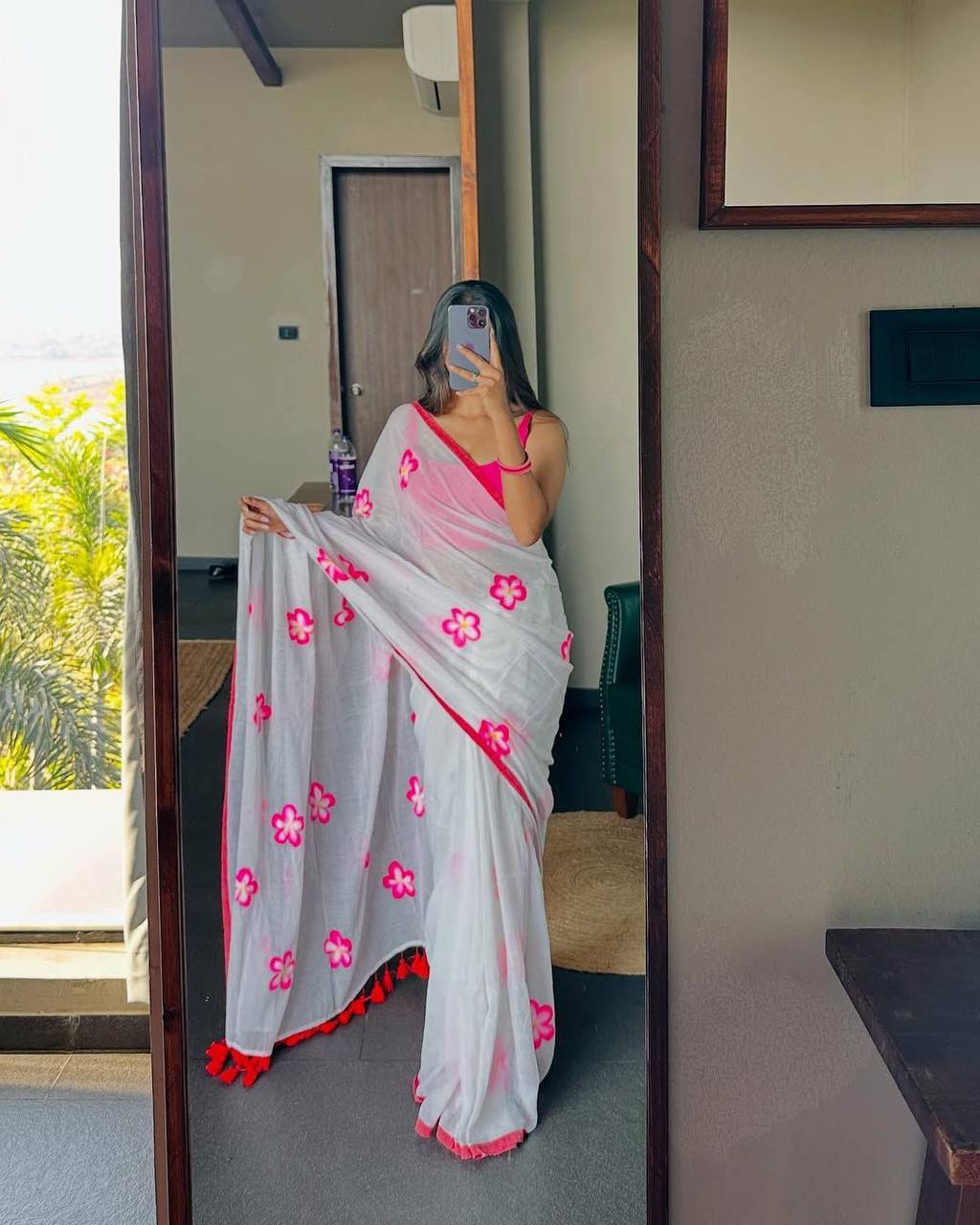 White Flower Printed Mul Cotton Slab Saree