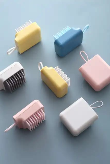 Plastic Shampoo Brush